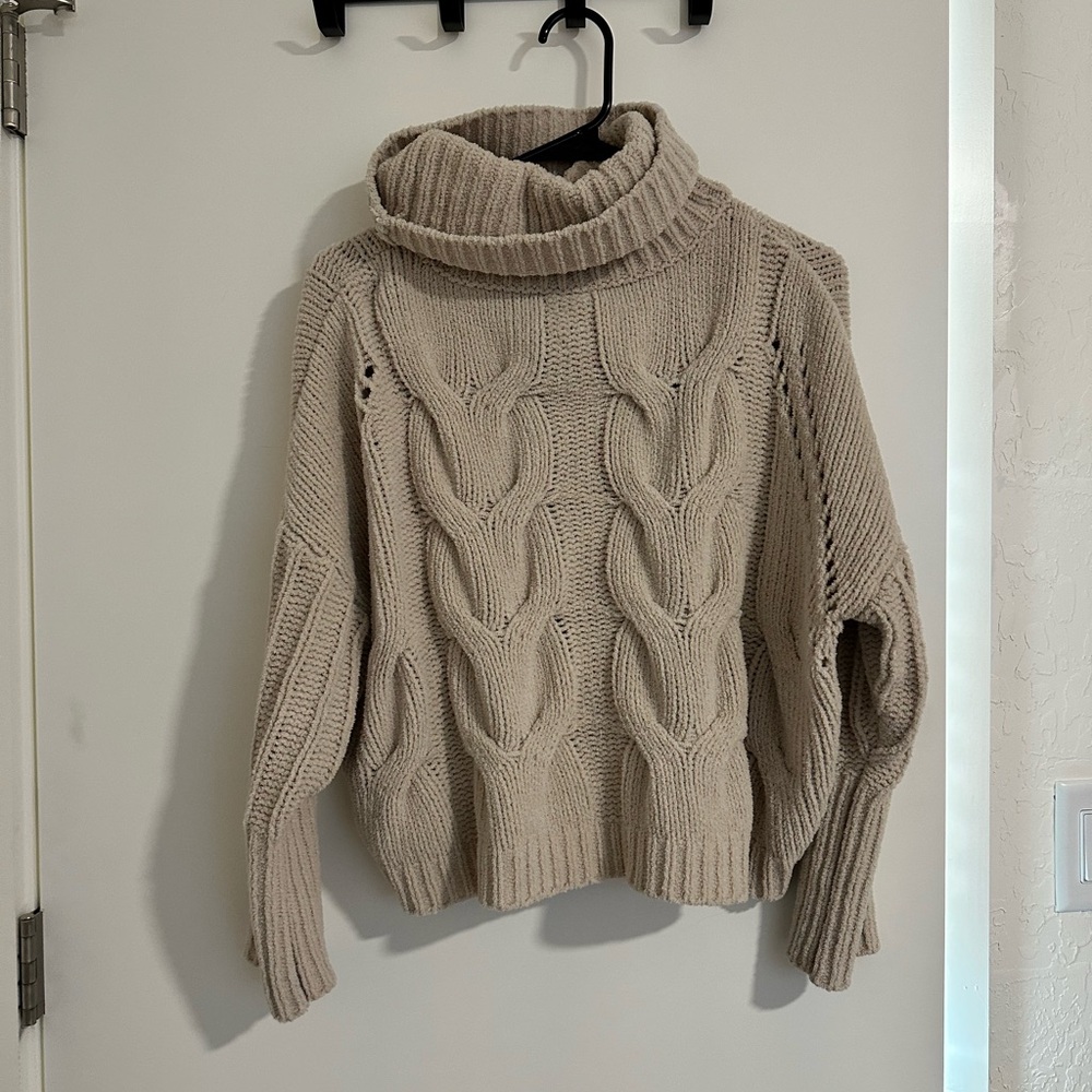 Cozy Cable Knit Turtleneck Sweater - Cream